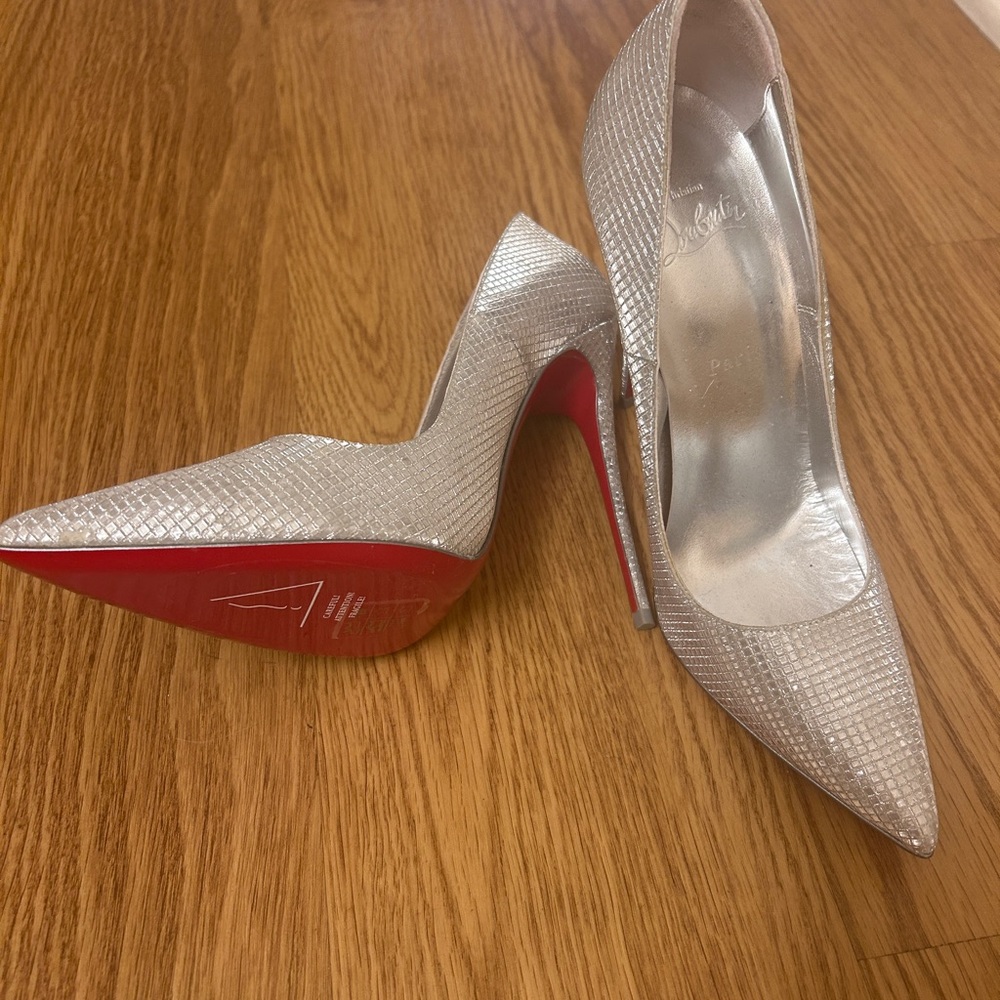 Christian loubs